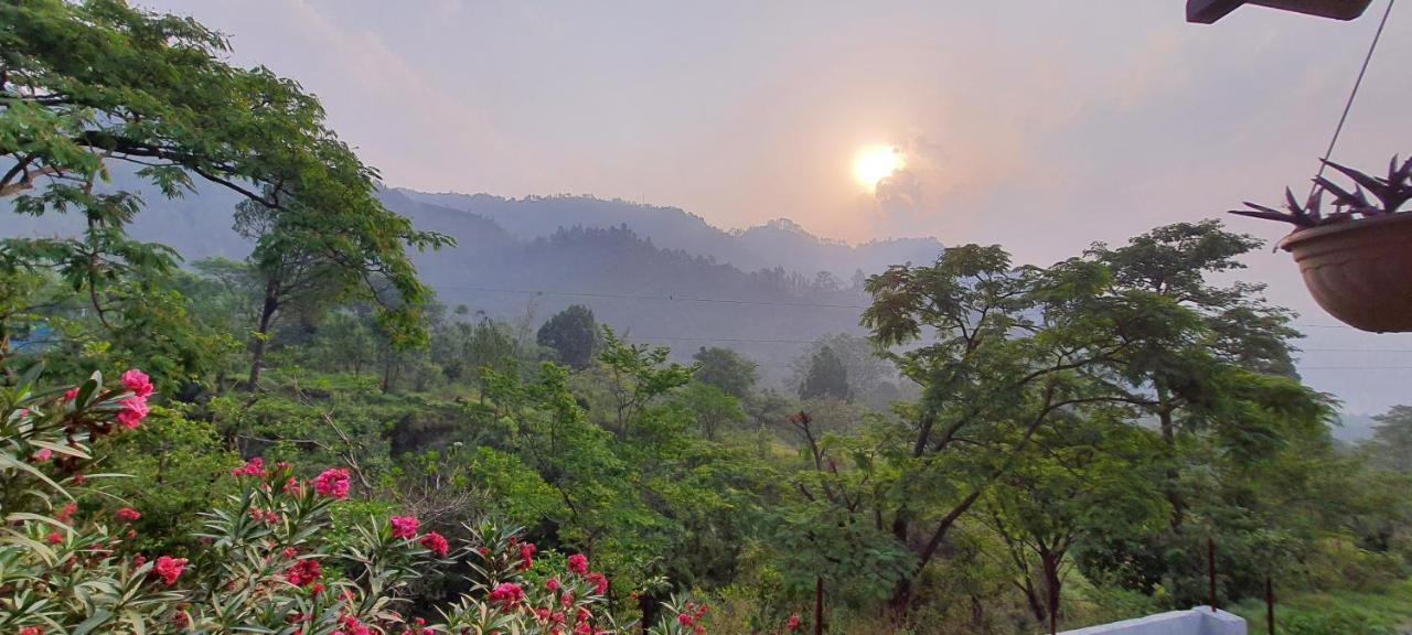 Karthik Resorts, Jeolikote Nainital Buitenkant foto